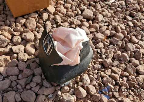 2020 Honda Pilot Lx from USA, damaged, VIN 5FNYF5H1XLB019284